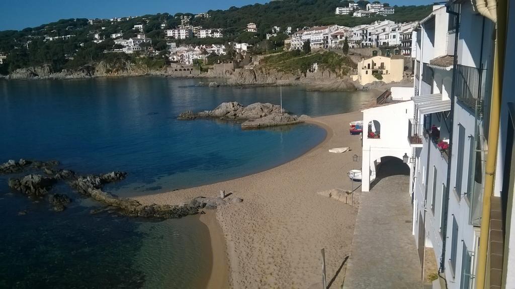 Puig Gros Hotel Montras ภายนอก รูปภาพ